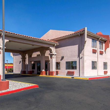 Quality Inn & Suites Albuquerque North Near Balloon Fiesta Park מראה חיצוני תמונה