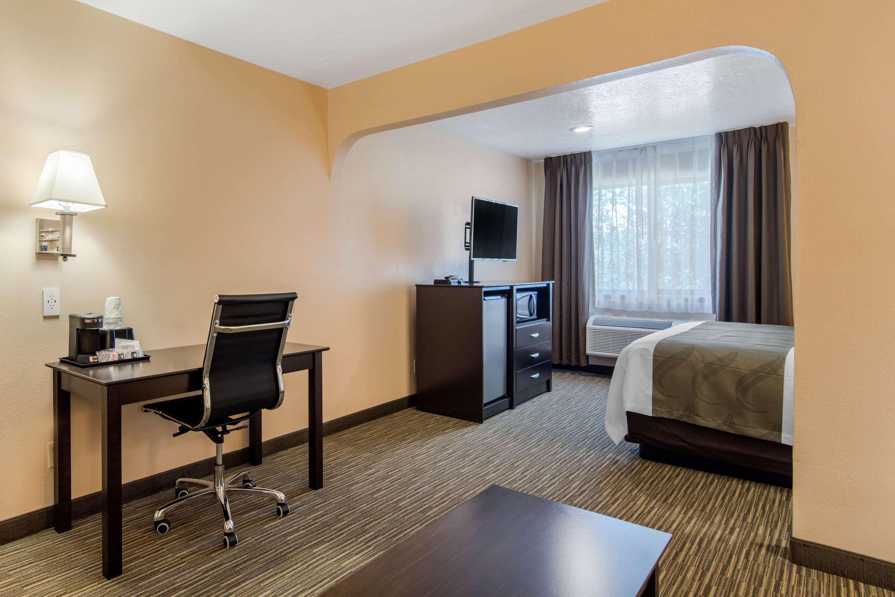 Quality Inn & Suites Albuquerque North Near Balloon Fiesta Park מראה חיצוני תמונה